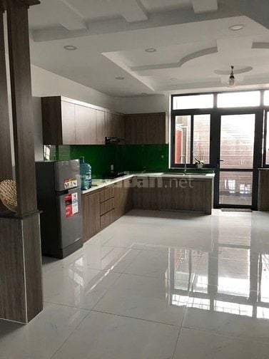 Bán nhà phố KDC Sadeco Phước Kiển A view cviên . Hầm 3,5L.Giá:13,8 tỷ