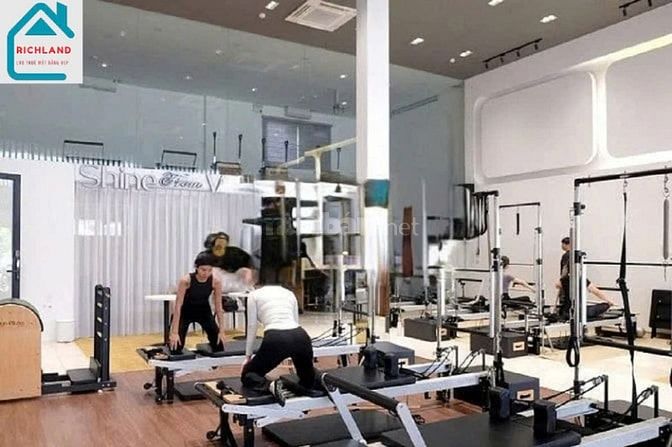 Cho Thuê Nhà Mặt Tiền 490 Võ Văn Kiệt, Phường Cầu Ông Lãnh, Quận 1