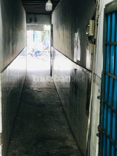 Bán nhà mặt tiền giao thông thuận lợi Phường Bình Phú