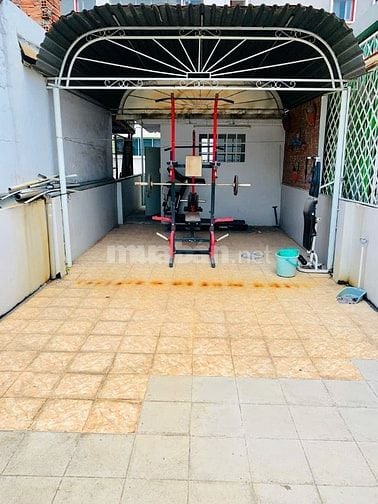 Cho thuê nhà nguyên căn, gần sân bay Tân Sơn Nhất