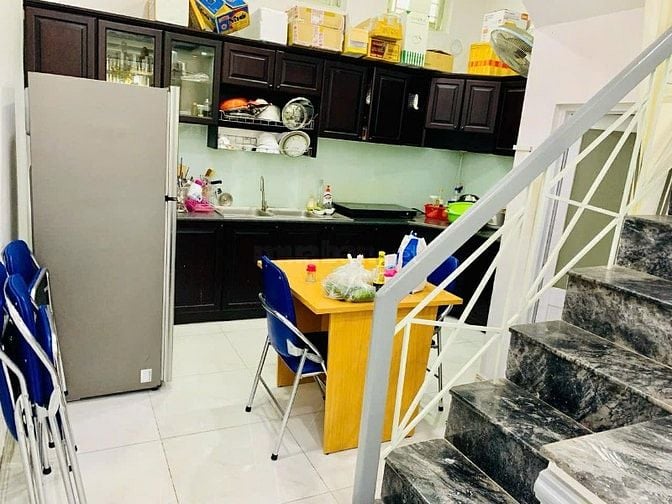 Cho thuê nhà nguyên căn, gần sân bay Tân Sơn Nhất