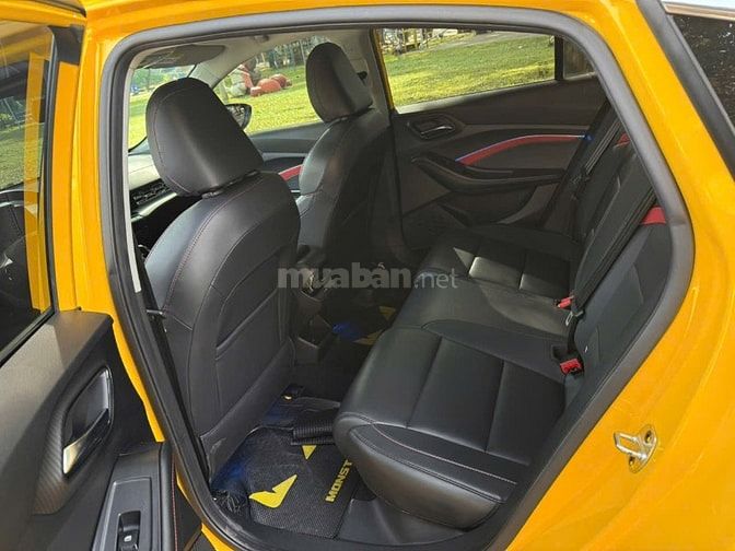 MG 5 Luxury Sản Xuất 2023 Màu Vàng xe đi lướt 