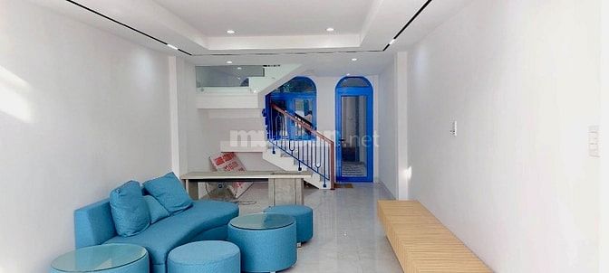 CẤN BÁN NHANH NHÀ 3 TẦNG MẶT TIỀN ĐƯỜNG LỚN 2/9 TT HẢI CHÂU ĐÀ NẴNG