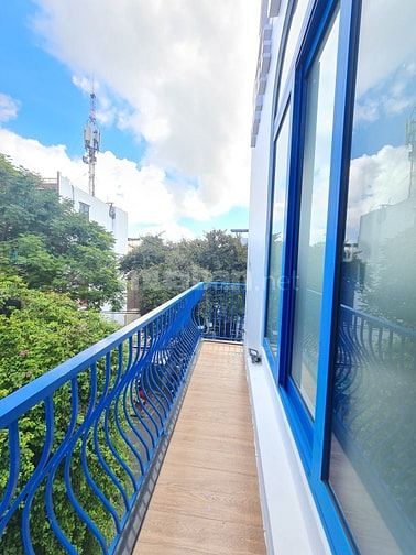 CẤN BÁN NHANH NHÀ 3 TẦNG MẶT TIỀN ĐƯỜNG LỚN 2/9 TT HẢI CHÂU ĐÀ NẴNG