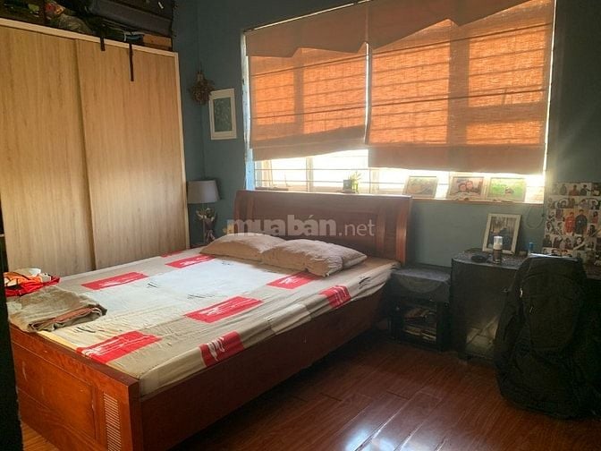 Chính chủ bán căn hộ chung cư 122,2 m2 phố Nguyễn Cảnh Dị