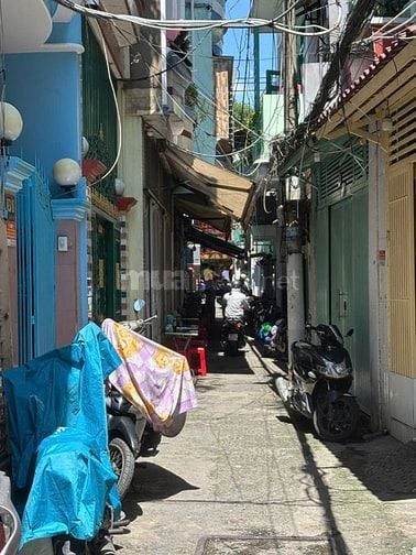 Bán nhà hẻm Đường Dạ Nam. Cách Mặt Tiền 5 căn nhà.P2Q8