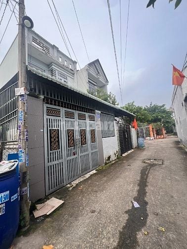 Bán nhà Thới Tam Thôn, Hóc Môn