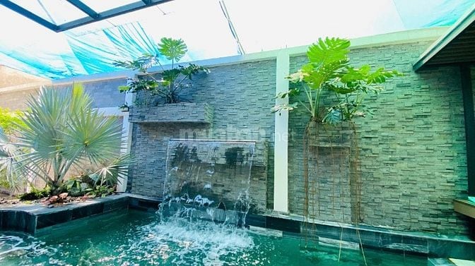 CHỊ CHỦ CẦN TIỀN CHO CON DU HỌC BÁN GẤP BIỆT THỰ CÓ HỒ BƠI, MẶT TIỀN 
