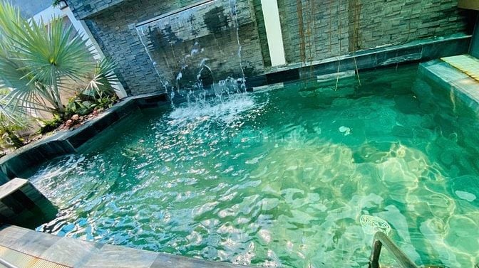 CHỊ CHỦ CẦN TIỀN CHO CON DU HỌC BÁN GẤP BIỆT THỰ CÓ HỒ BƠI, MẶT TIỀN 