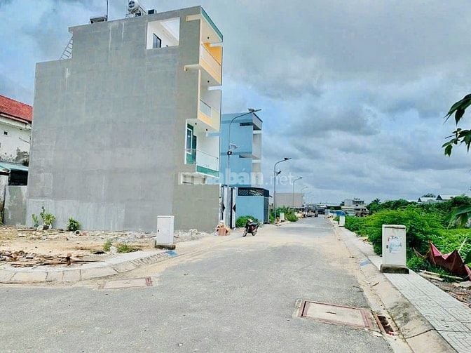 Đất đẹp vỉa hè 2 bên rộng 8m P. Tam Bình gần 70m2 chỉ 3.6tỷ