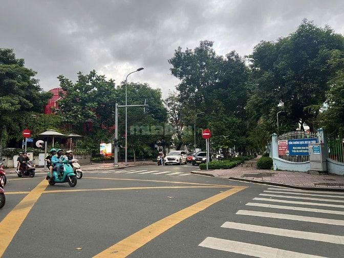 Siêu phẩm Góc 2 mặt tiền 52 Trương Định - Trung tâm Quận 3