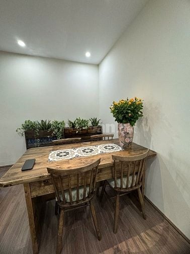 Bán căn hộ TT DT 90m T3 TK đẹp sịn full nội thất phố Hoàng Ngọc Phách