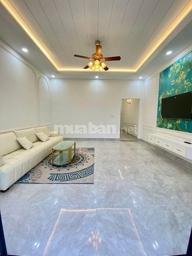 NHÀ MỚI TÂN CỔ ĐIỂN PHƯỜNG MỸ PHONG ( 10 CĂN LIỀN KỀ )