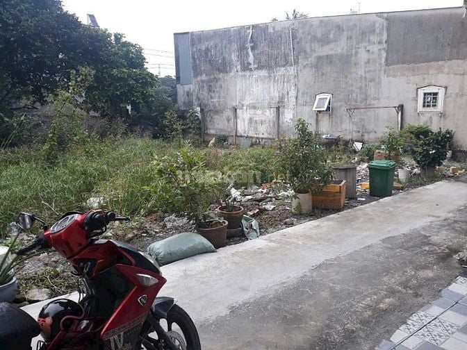 Đất DT: 100m2- Chỉ 2,7 tỷ.Đường Đặng Thúc Vịnh, Xã Đông Thạnh, TPHCM 