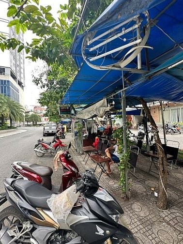  SANG QUÁN CÀ PHÊ – KHU ẨM THỰC TRUNG TÂM Q10