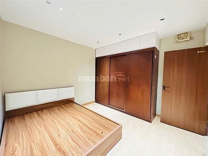 BÁN CĂN 2 PHÒNG NGỦ, GIÁ CHỈ 4 TỶ HƠN,TẬP THỂ HOÀNG QUỐC VIỆT,CẦU GIẤY