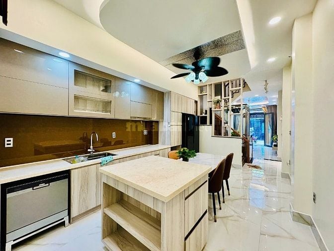 Hẻm xe hơi Lê Văn Sỹ - Đăng Văn Ngữ Tân Bình giáp P.Nhuận thang máy