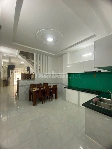 Cho thuê nhà 216/12 Đường số 8,P11, Q.Gv hẻm xe hơi 