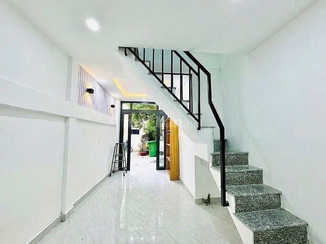 NHÀ BÌNH THẠNH 2 TẦNG CÁCH MẶT TIỀN 30M