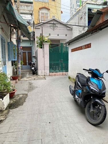 NHÀ BÌNH THẠNH 2 TẦNG CÁCH MẶT TIỀN 30M
