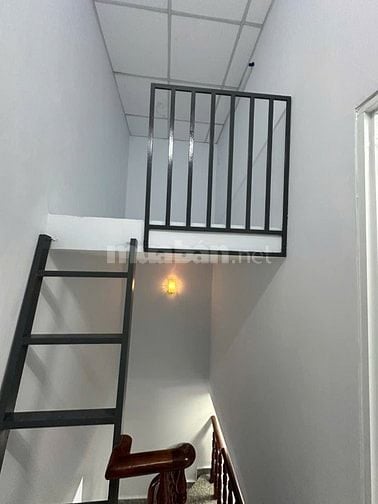 Chính chủ bán nhà Hóc Môn 385 triệu thổ cư gần chợ Nhị Xuân