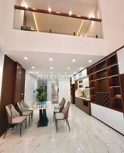 Nhà Đẹp Thang Máy Trường Chinh 39/43m, 6 tầng, mt 7.3m, giá 12.8 tỷ.