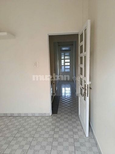 Nhà 1T, 1 lầu, 2mt, giá : 3.9 tỷ, huỳnh Thị hai