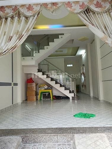 Nhà 1T, 1 lầu, 2mt, giá : 3.9 tỷ, huỳnh Thị hai
