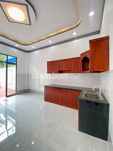 NHÀ LẦU KP2 PHƯỜNG TRUNG AN MỸ THO ĐƯỜNG Ô TÔ 