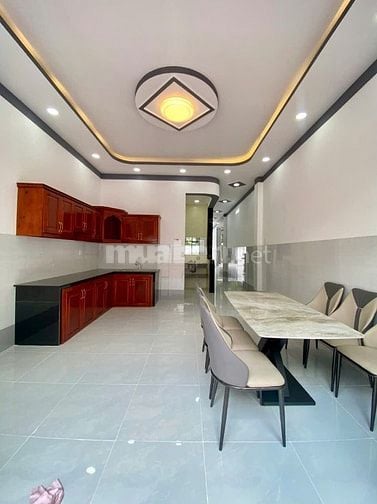 NHÀ LẦU KP2 PHƯỜNG TRUNG AN MỸ THO ĐƯỜNG Ô TÔ 