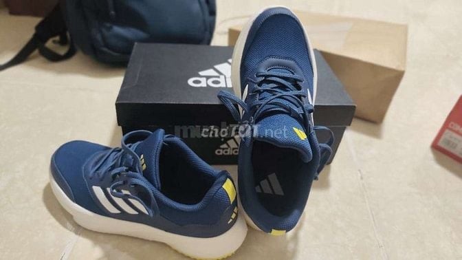 Giày Adidas BASE A M Running size 42 99%