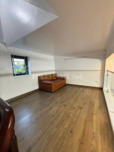 Kim Ngưu-Hai Bà Trưng-Nhà Đẹp-3Thoáng-30m2 x 5Tầng-Full Nội Thất-7Tỷ25