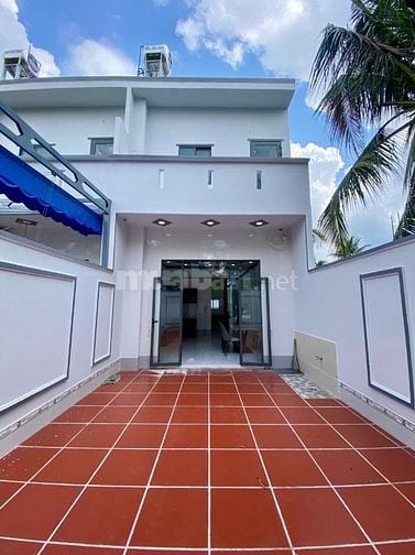 NHÀ LẦU KP2 PHƯỜNG TRUNG AN MỸ THO ĐƯỜNG Ô TÔ 