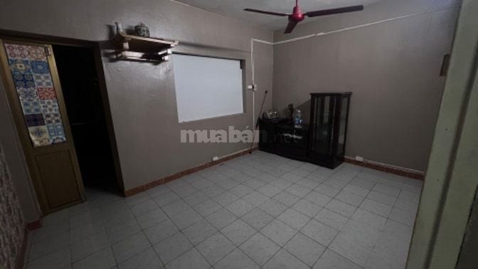 Cho thuê căn hộ tt 95 Láng Hạ- Thái Thịnh. Tầng 3- 65m thang B.