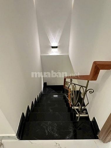 Nhà mới tuyệt đẹp 180m2, 1trệt, 2lầu, ST, 4mx16m2, H385 Phạm Thế Hiển