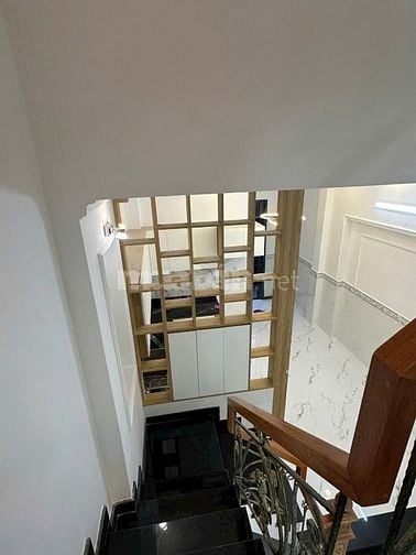 Nhà mới tuyệt đẹp 180m2, 1trệt, 2lầu, ST, 4mx16m2, H385 Phạm Thế Hiển