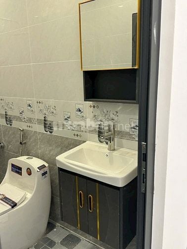 Nhà mới tuyệt đẹp 180m2, 1trệt, 2lầu, ST, 4mx16m2, H385 Phạm Thế Hiển