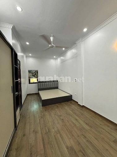 Kim Ngưu-Hai Bà Trưng-Nhà Đẹp-3Thoáng-30m2 x 5Tầng-Full Nội Thất-7Tỷ25