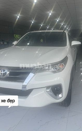 Bán Fortuner nhập màu trắng máy dầu số tự động.