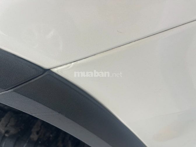 Bán Fortuner nhập màu trắng máy dầu số tự động.
