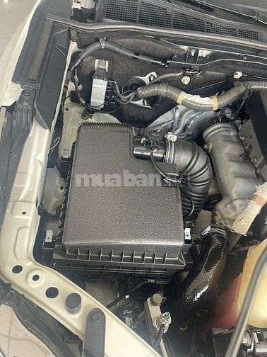 Bán Fortuner nhập màu trắng máy dầu số tự động.