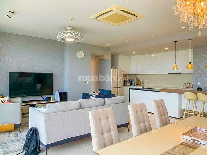 Bán Căn hộ tại Waterina Suites 3 phòng ngủ tầng cao view sông 160m2