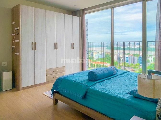 Bán Căn hộ tại Waterina Suites 3 phòng ngủ tầng cao view sông 160m2