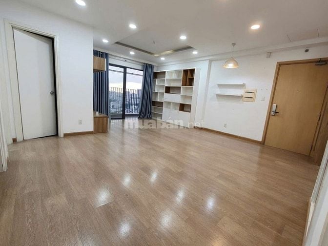 C/c Phú Thạnh, Nguyễn Sơn, TP: 3PN, 2WC 110m2, Căn góc, 10tr/th