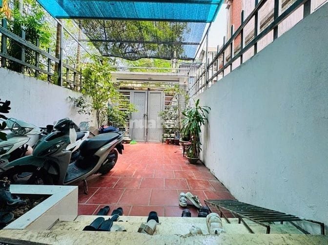 BÁN NHÀ 5 TẦNG KHU PHỐ ÂU CƠ – TÂY HỒ – HÀ NỘI