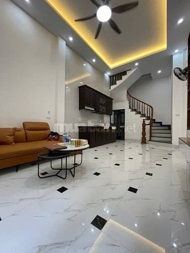 NHÀ ĐẸP HOÀNG MAI-MINH KHAI DT30/35m- 5TẦNG 
