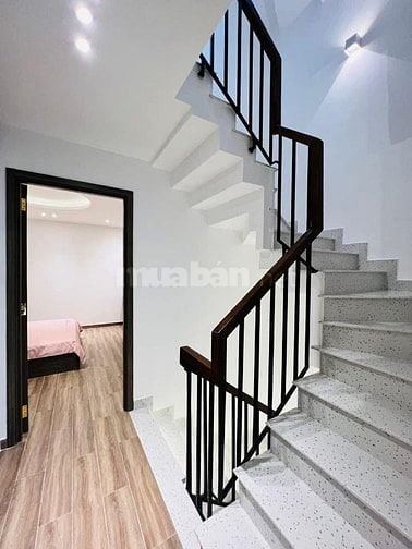 NHÀ BÁN ngay đường Pasteur, Quận 3 đang sẳn dòng tiền thuê 1200 Usd