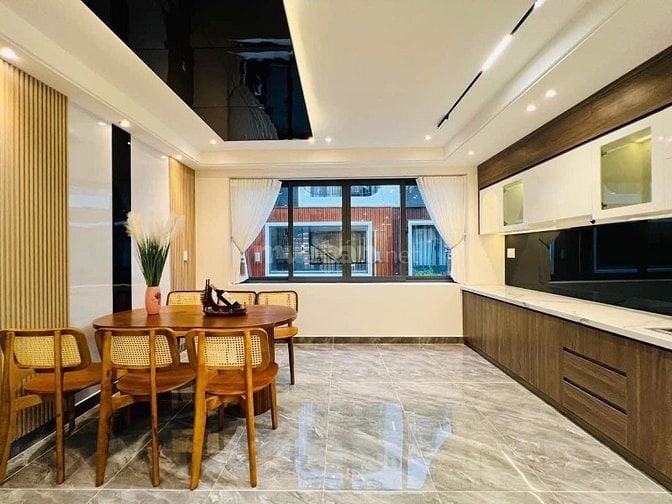 NHÀ BÁN ngay đường Pasteur, Quận 3 đang sẳn dòng tiền thuê 1200 Usd