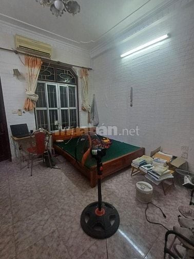 Nhà HBT ngõ thông nhà xây chắc chắn 6 phòng ngủ có thể ở hoặc cho thue