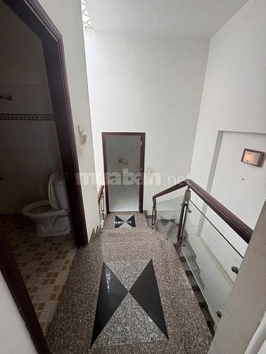 NHÀ NGUYỄN VĂN KHỐI 44M2 SÁT HXH 3 TẦNG VUÔNG VỨC CHỈ 5,95 TỶ BL
